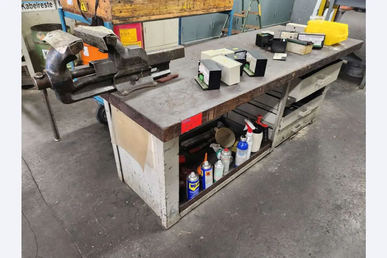 Maschinen aus dem Bereich Umformtechnik-1