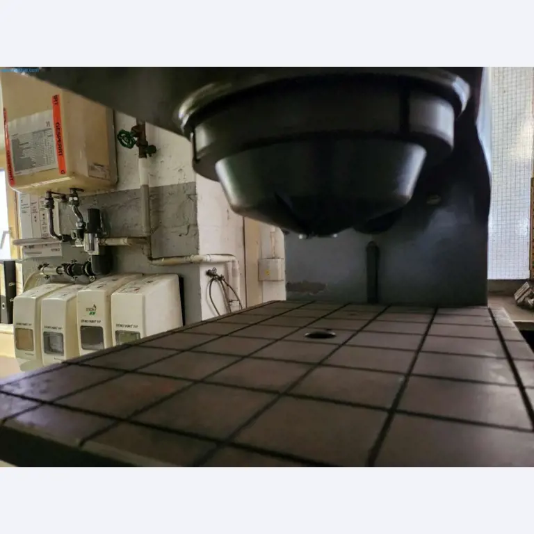 Maschinen aus dem Bereich Umformtechnik-2