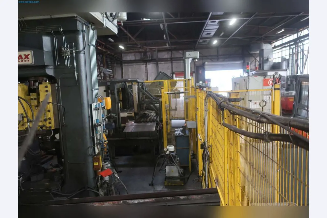 Maschinen aus dem Bereich Umformtechnik-16