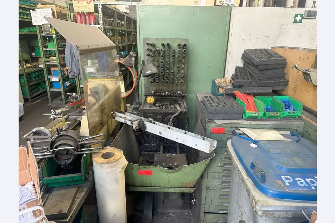 Maschinen aus dem Bereich Umformtechnik-1