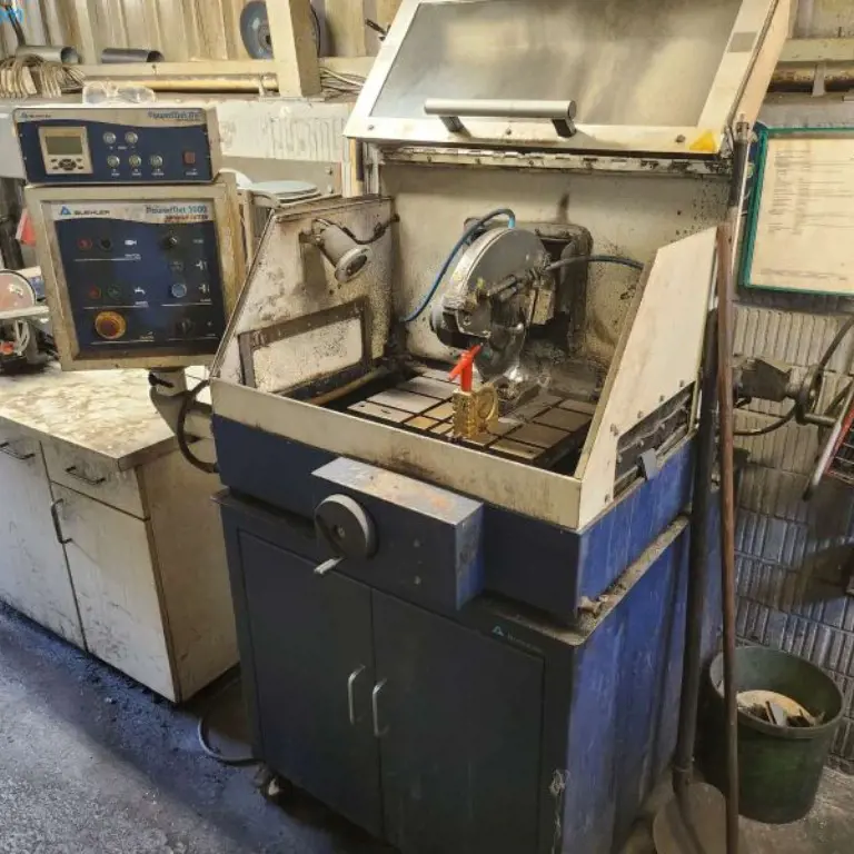 Trennschneidemaschine Bühler Powermed 3000