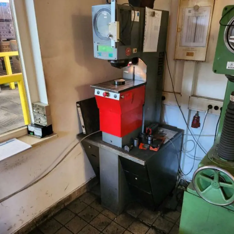 Härteprüfgerät Emcotest M4