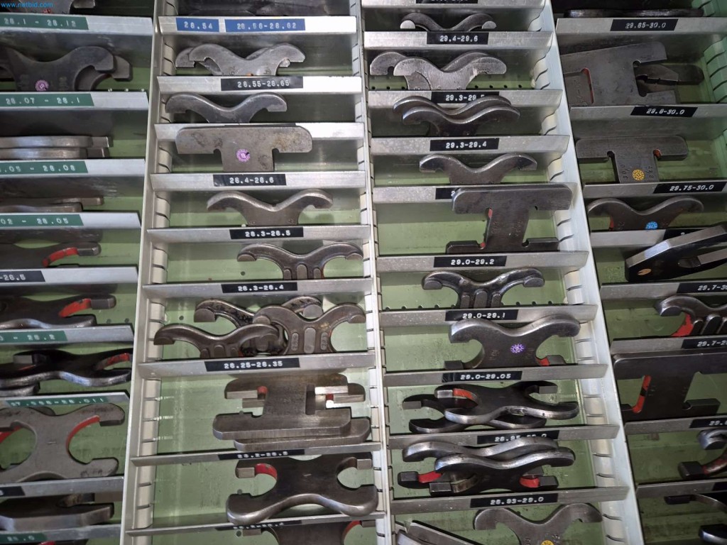 Maschinen aus dem Bereich Umformtechnik-12