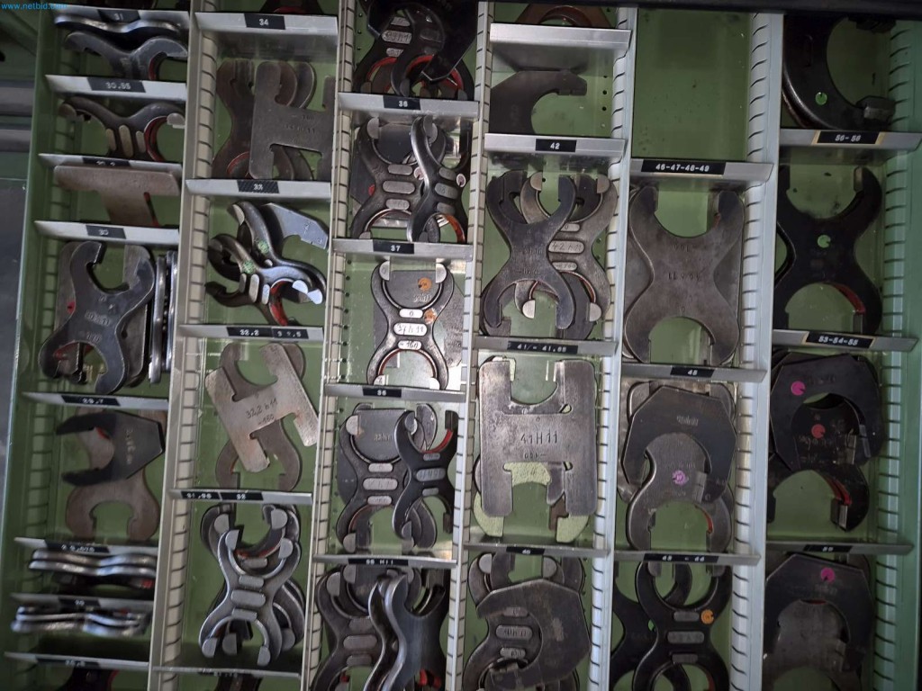 Maschinen aus dem Bereich Umformtechnik-17