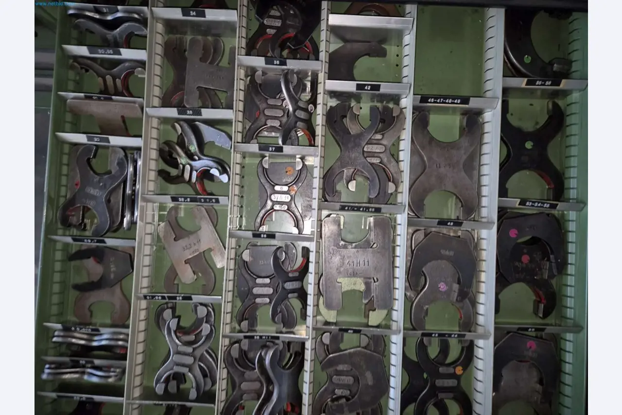 Maschinen aus dem Bereich Umformtechnik-17