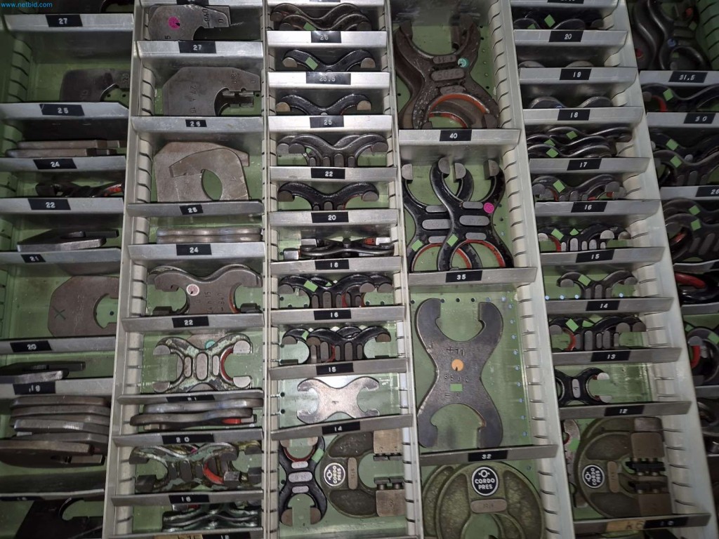 Maschinen aus dem Bereich Umformtechnik-18