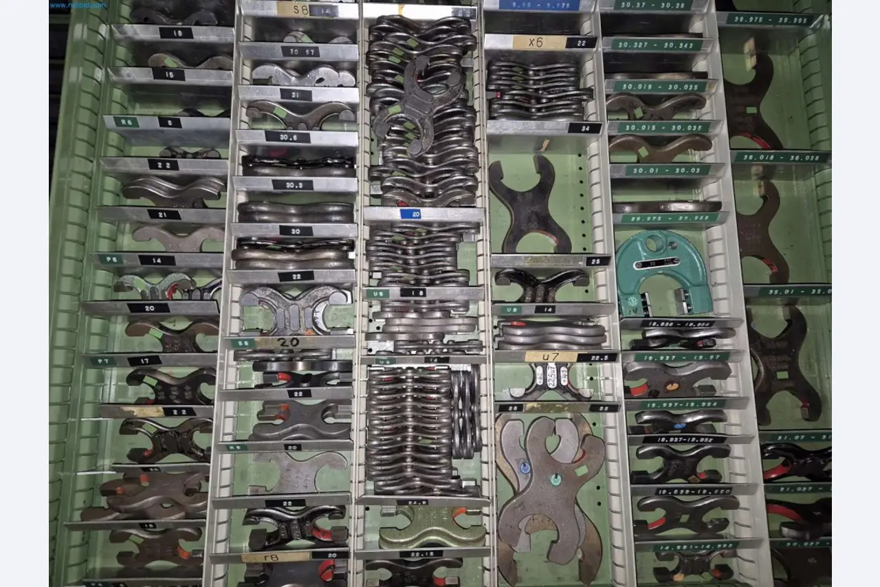 Maschinen aus dem Bereich Umformtechnik-19