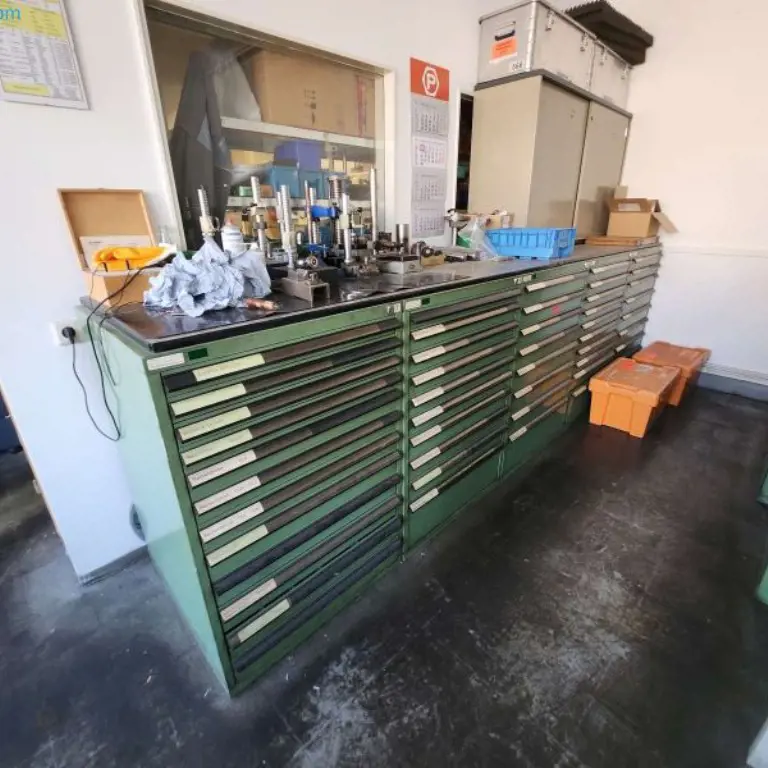 5 Teleskop-Schubladenschränke (1-5)