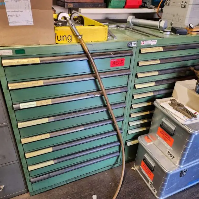 2 Teleskop-Schubladenschränke (10,14)