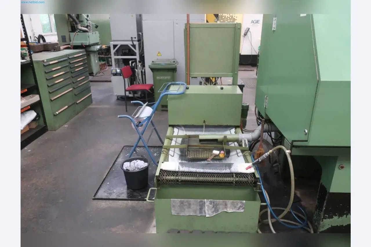 Stroje z oblasti tvářecích technologií-4