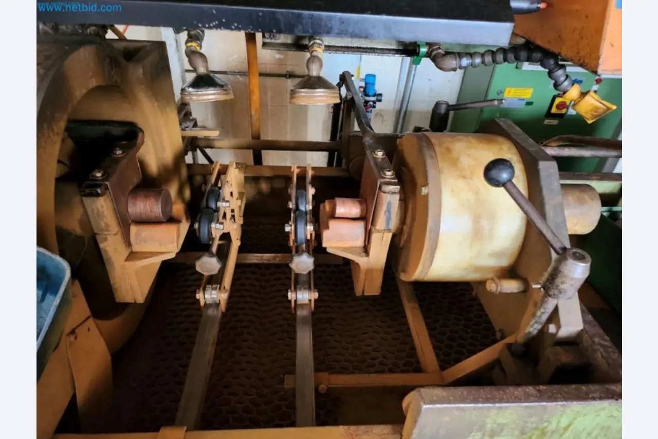 Maschinen aus dem Bereich Umformtechnik-1