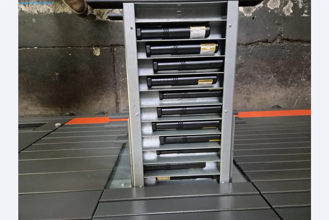 Maschinen aus dem Bereich Umformtechnik-25