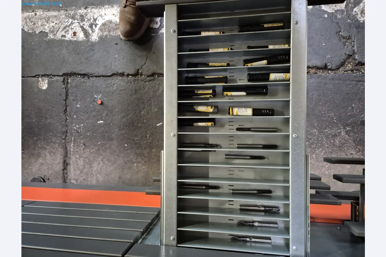 Maschinen aus dem Bereich Umformtechnik-35