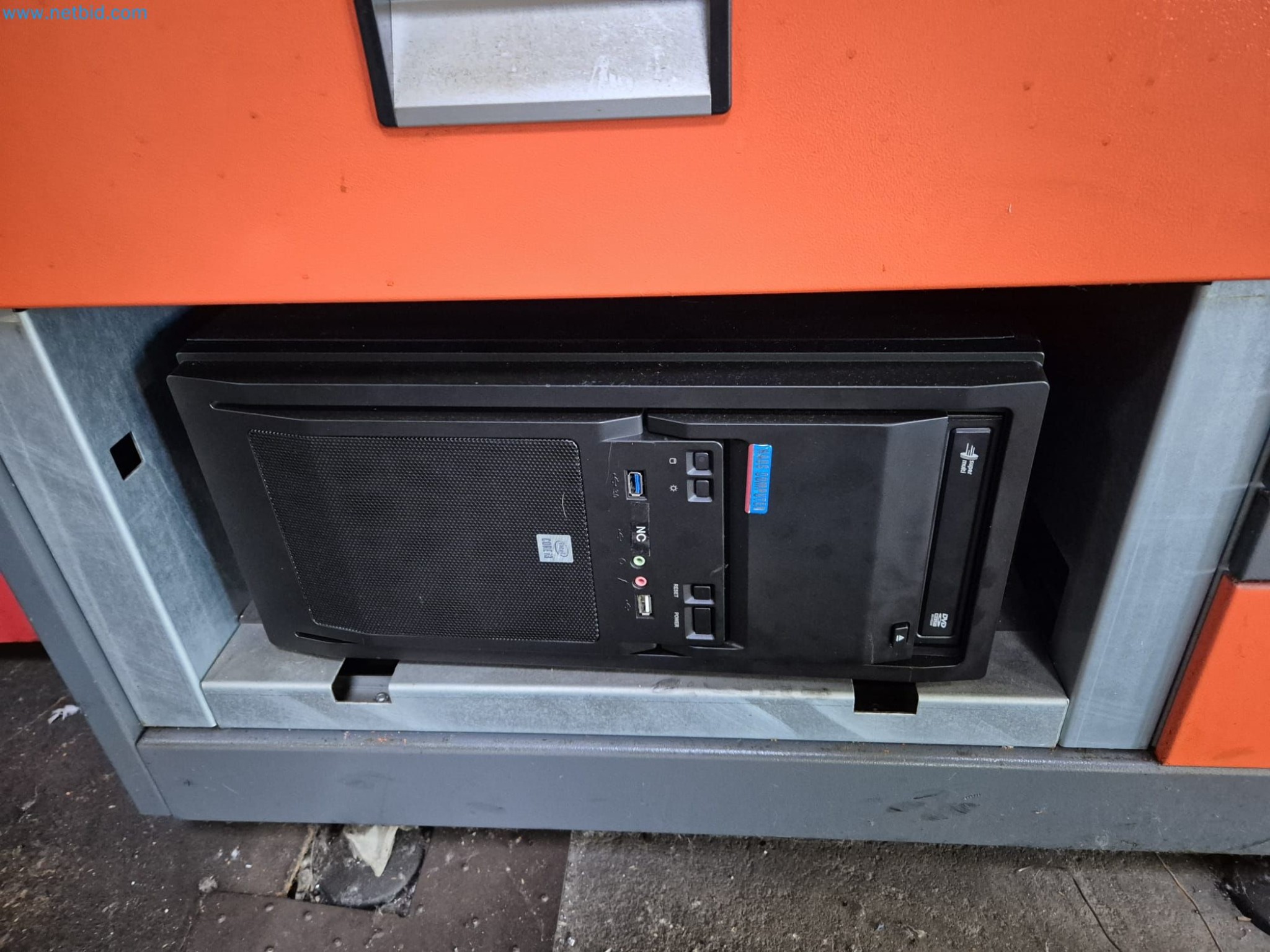 Maschinen aus dem Bereich Umformtechnik-48