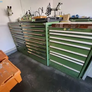 3 Teleskop-Schubladenschränke (13,8,22)