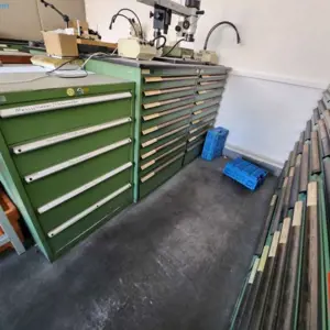 3 Teleskop-Schubladenschränke (23,9,7)