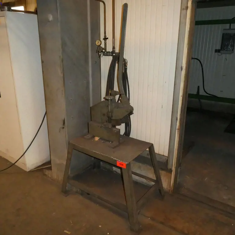 Nożyczki dźwigniowe