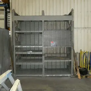 Wytrzymałe regały magazynowe