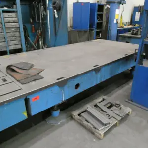 Nivelační a rýhovací stůl