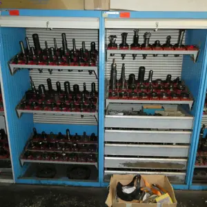 2 Szafy do przechowywania nośników narzędzi (SK50) Lista