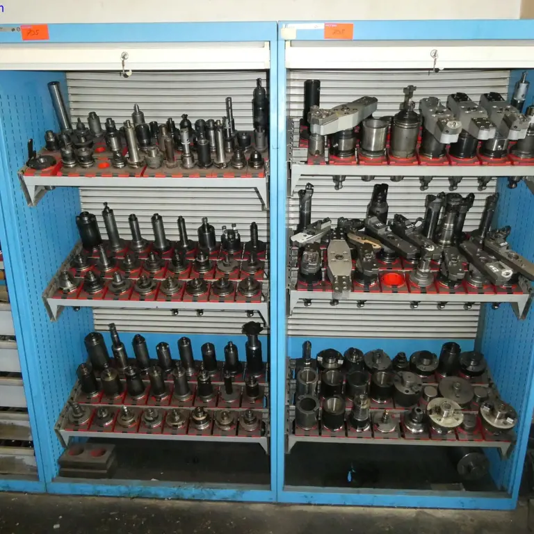 2 Szafy do przechowywania nośników narzędzi (SK50) Lista