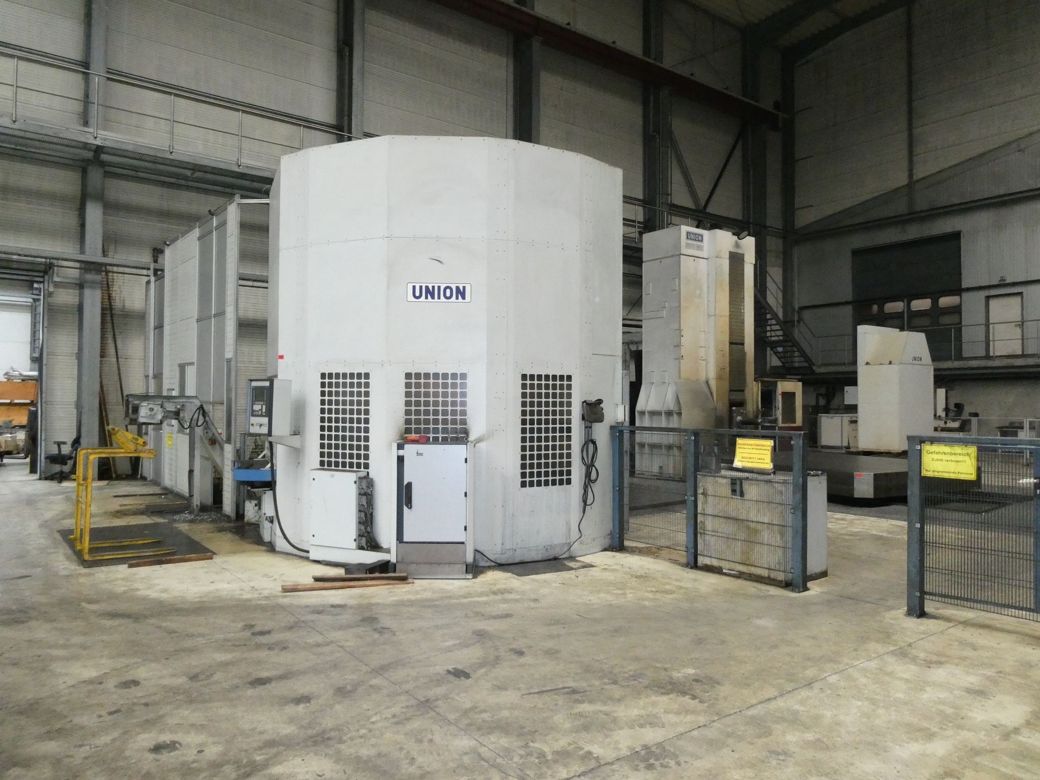 Machine de perçage et de fraisage à commande numérique UNION PCR 160 plus, année de fabrication 2009-11