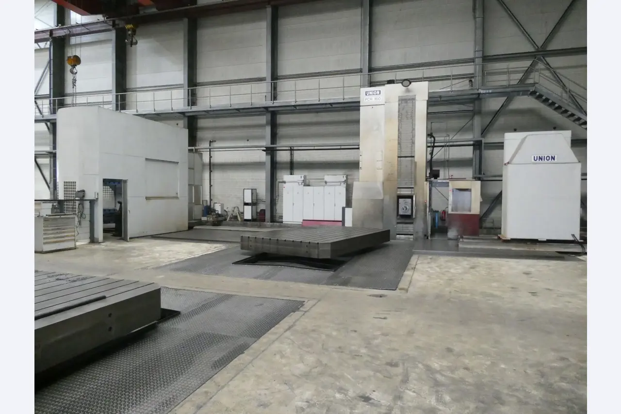 Machine de perçage et de fraisage à commande numérique UNION PCR 160 plus, année de fabrication 2009-2