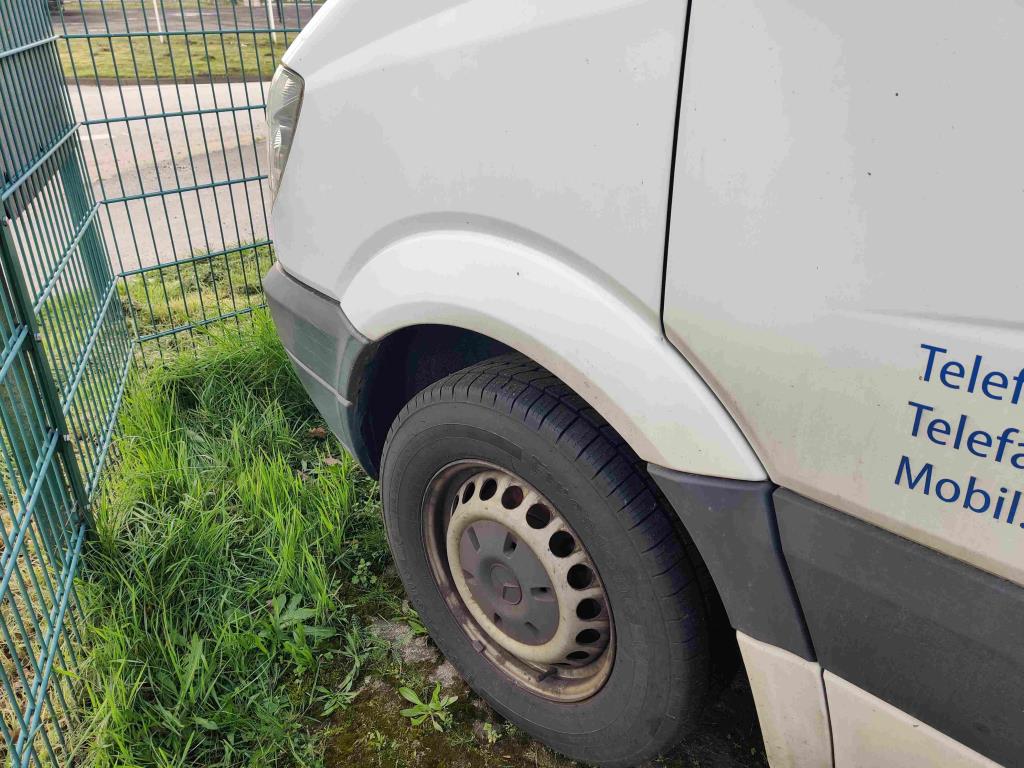 Kunststoffspritzguss, Stanzmaschinen und Peripherie-12