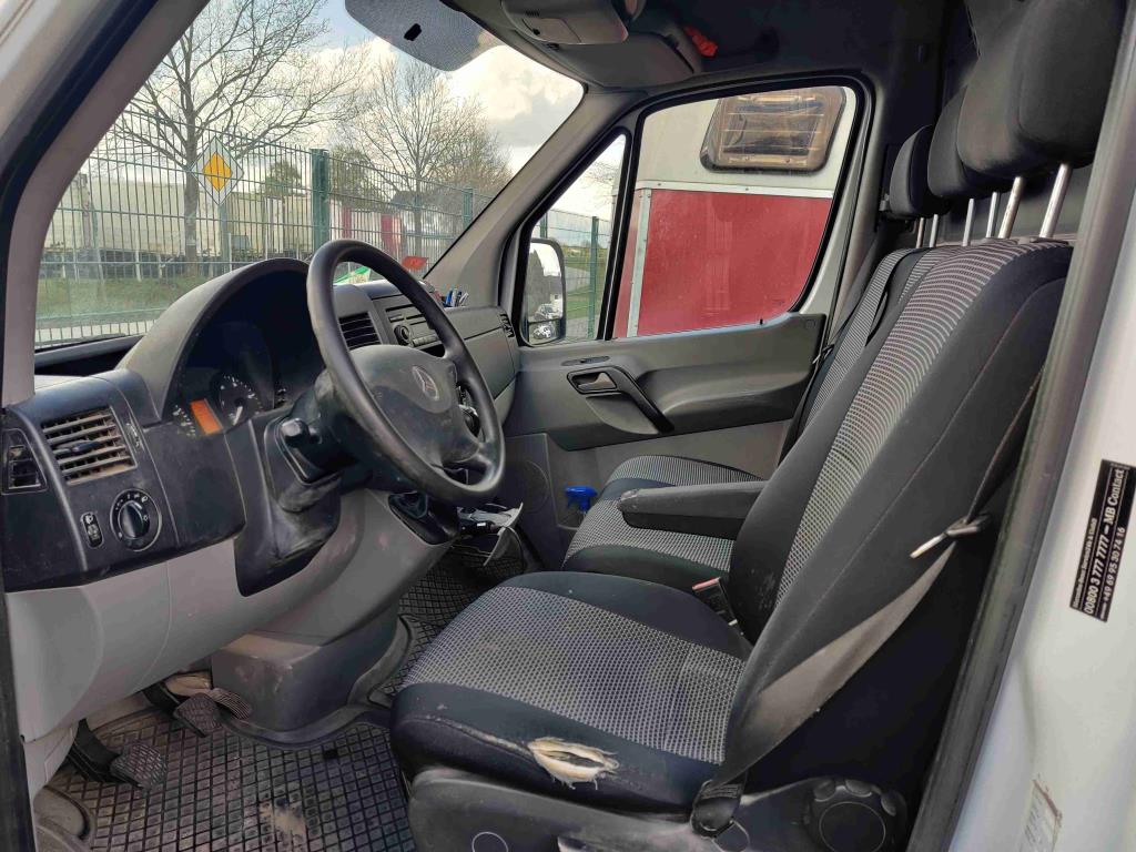 Kunststoffspritzguss, Stanzmaschinen und Peripherie-14