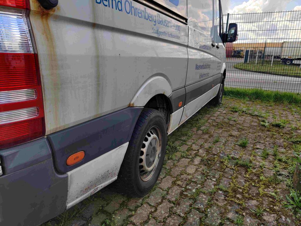 Kunststoffspritzguss, Stanzmaschinen und Peripherie-6