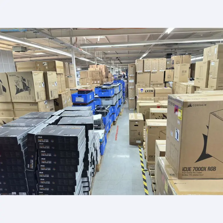 Complete voorraad computeronderdelen-18