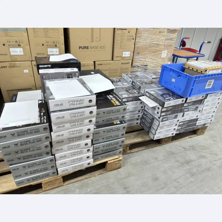 Complete voorraad computeronderdelen-23
