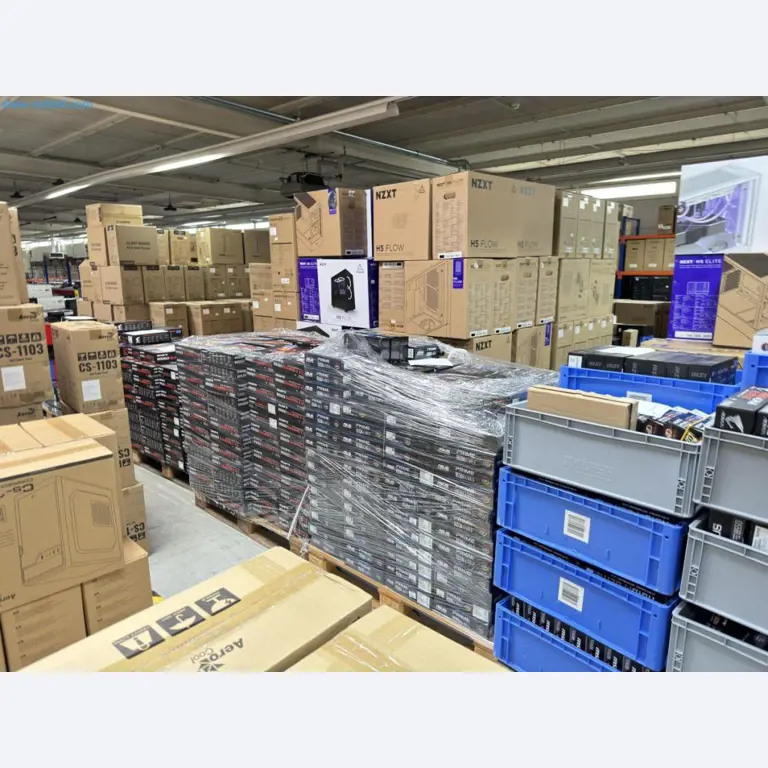 Complete voorraad computeronderdelen-25