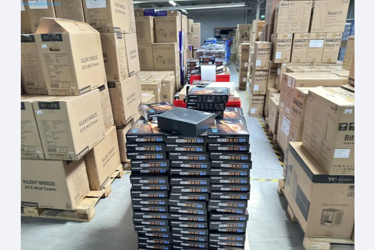 Complete voorraad computeronderdelen-26