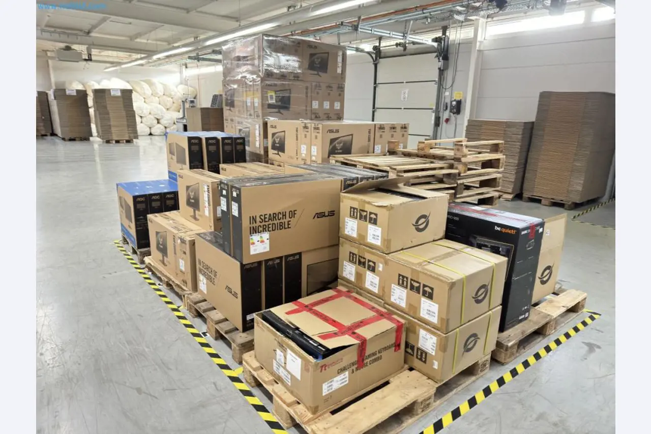 Complete voorraad computeronderdelen-34