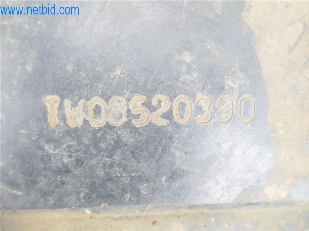 Maschinen aus dem Bereich Hoch- und Tiefbau-17