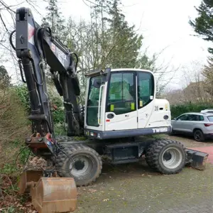 Pelle sur pneus Terex TW 85