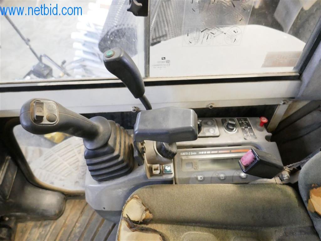 Machines from the building construction and civil engineering sector-11