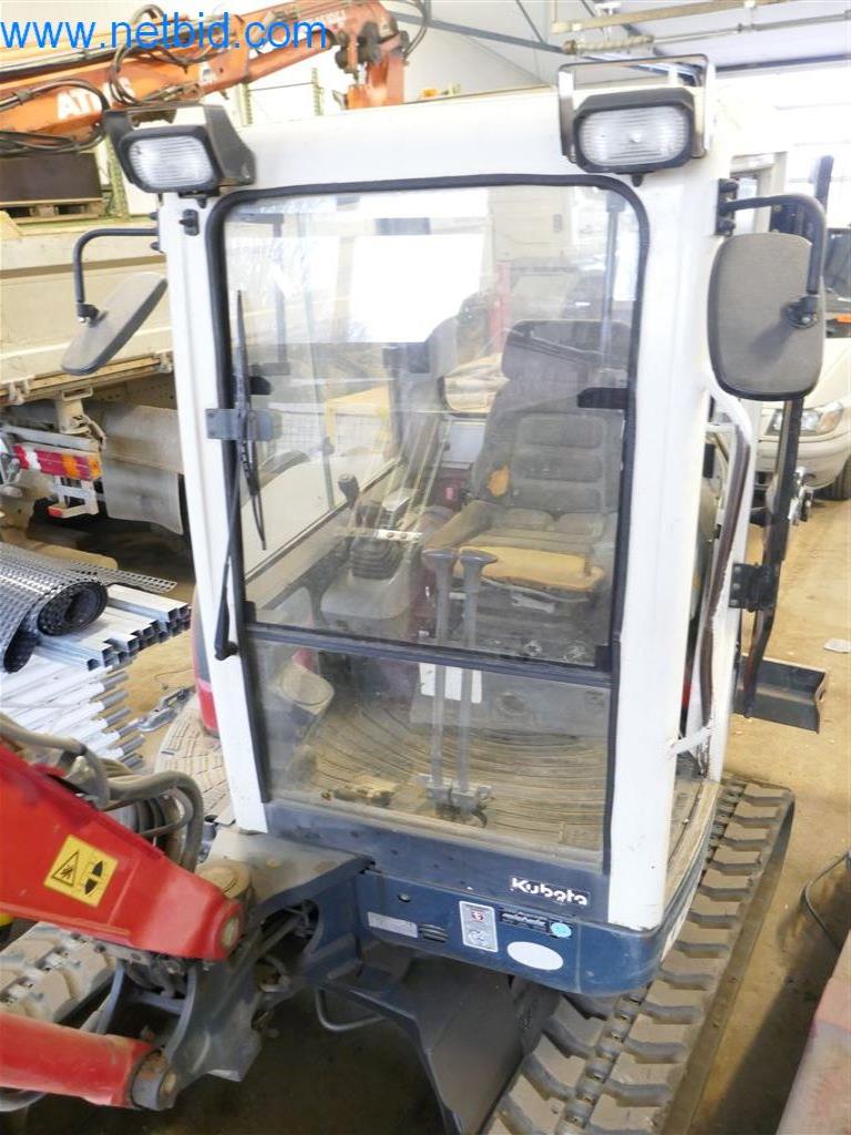 Machines from the building construction and civil engineering sector-3