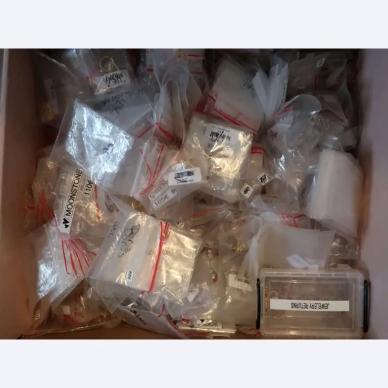 Bijoux fantaisie et accessoires-4