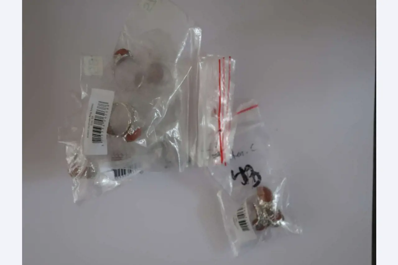 Biżuteria i akcesoria-33