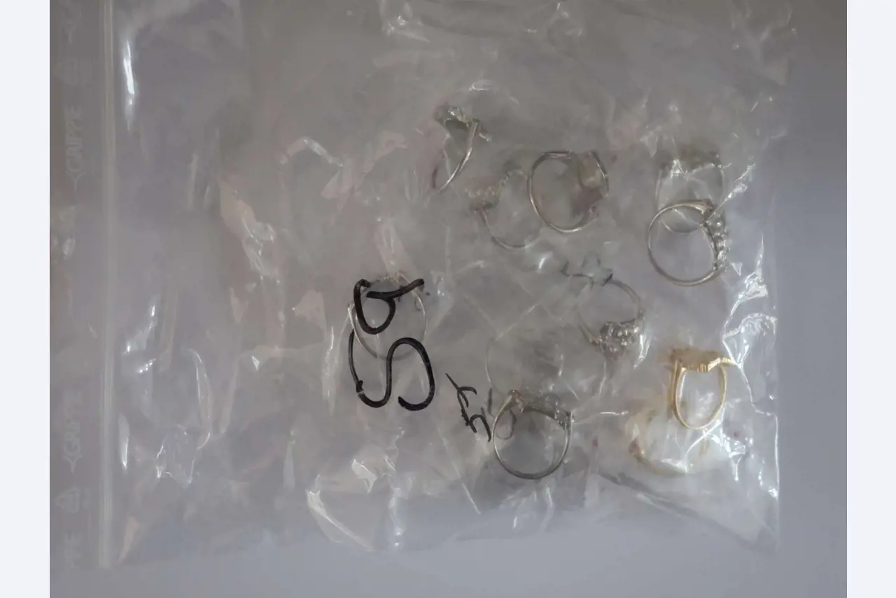 Biżuteria i akcesoria-34