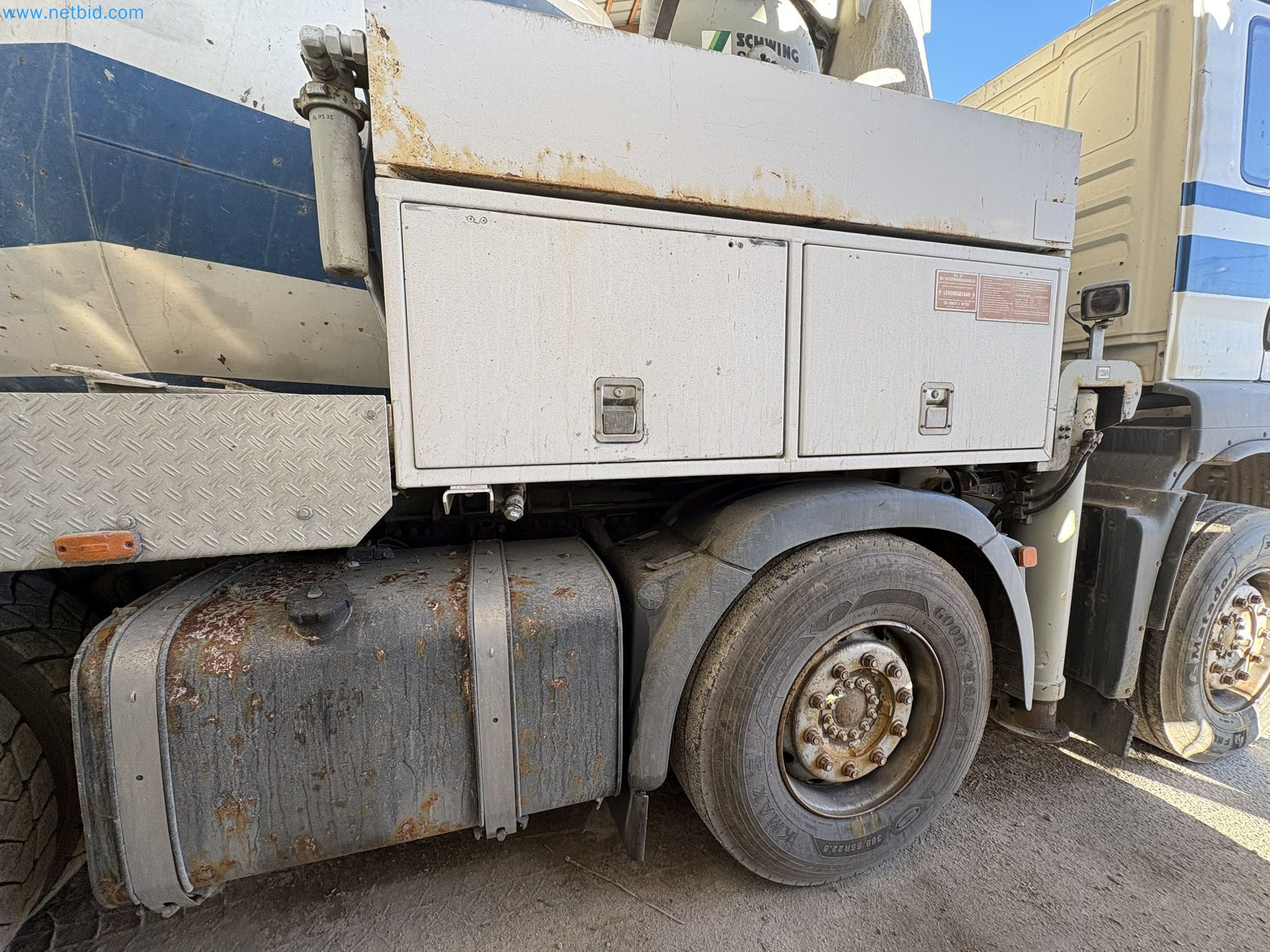 Mešalnik betona s črpalko-11