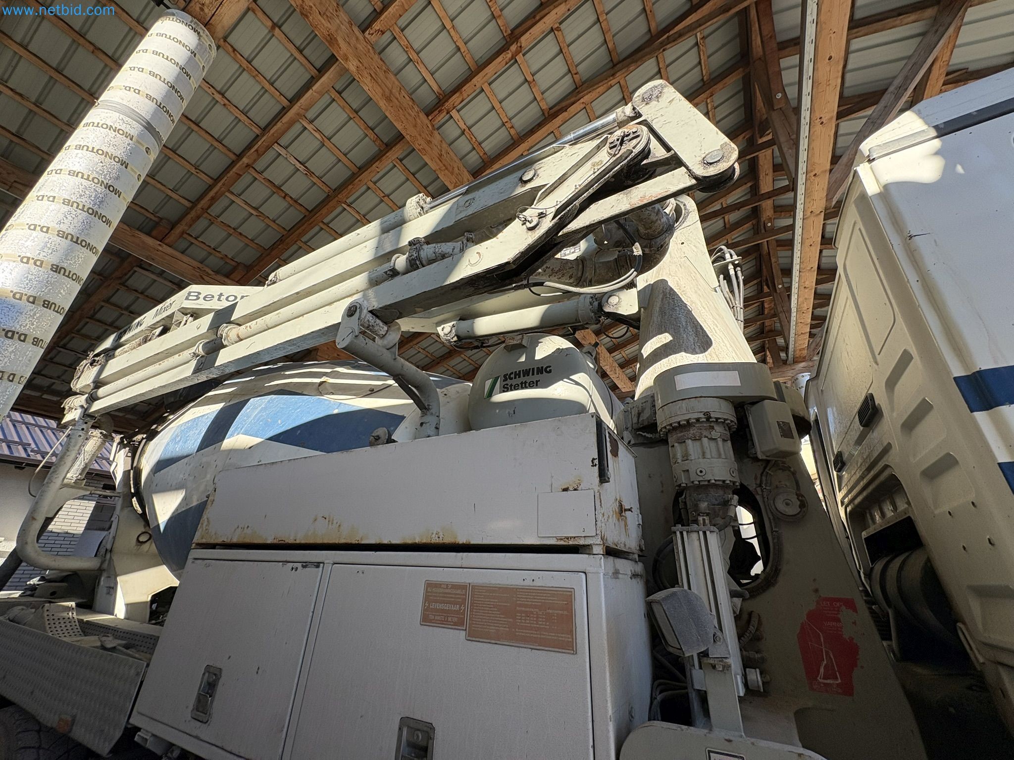 Mešalnik betona s črpalko-13