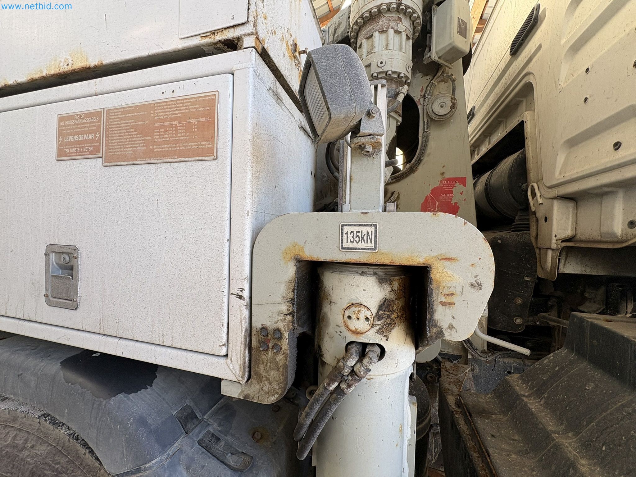 Mešalnik betona s črpalko-15