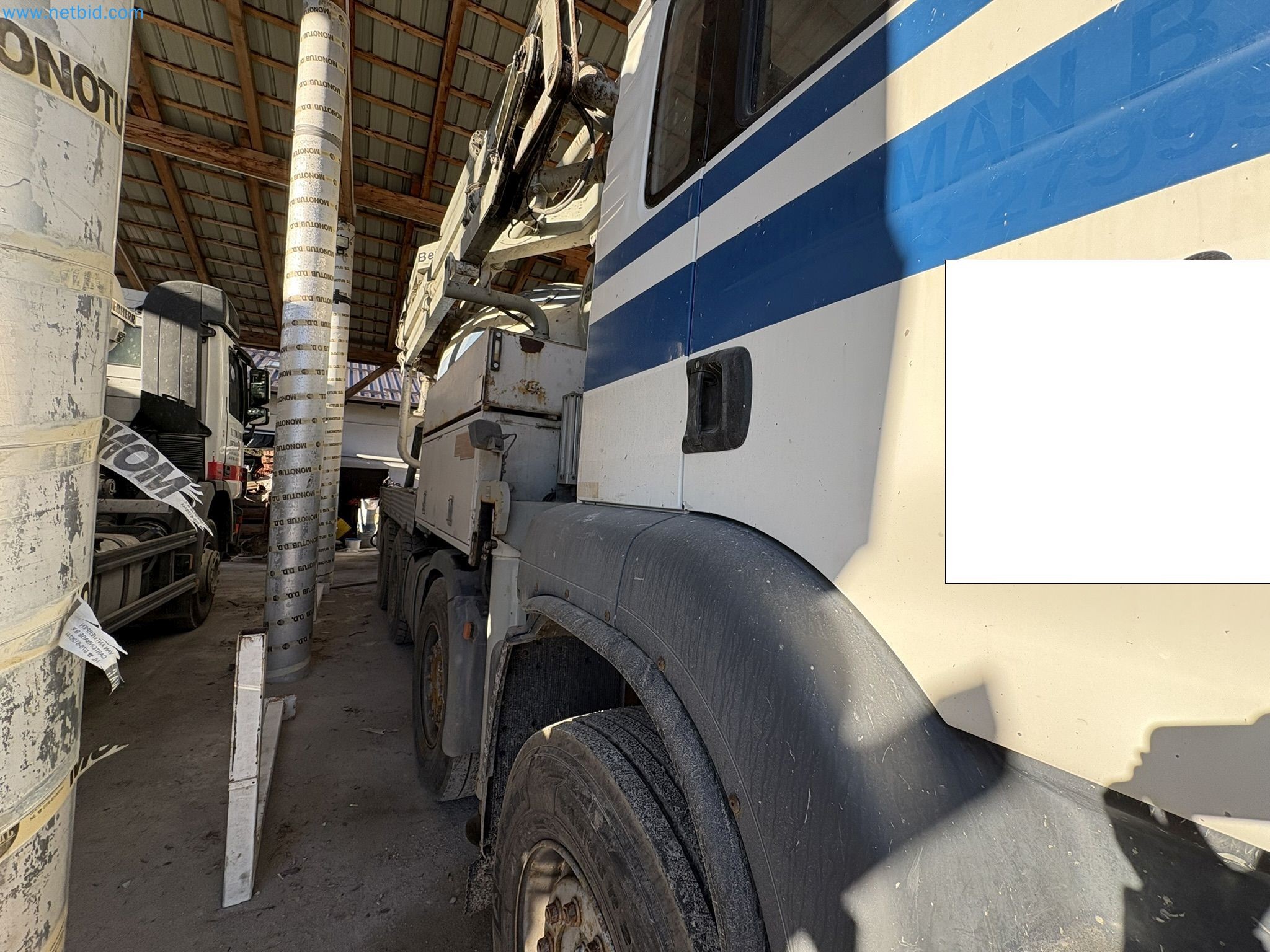 Mešalnik betona s črpalko-17