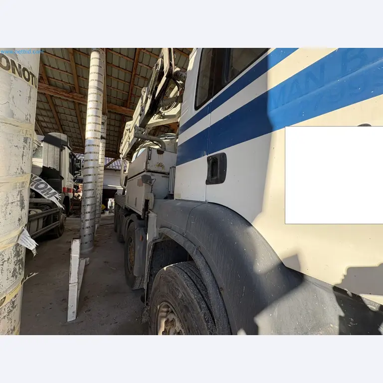 Mešalnik betona s črpalko-17