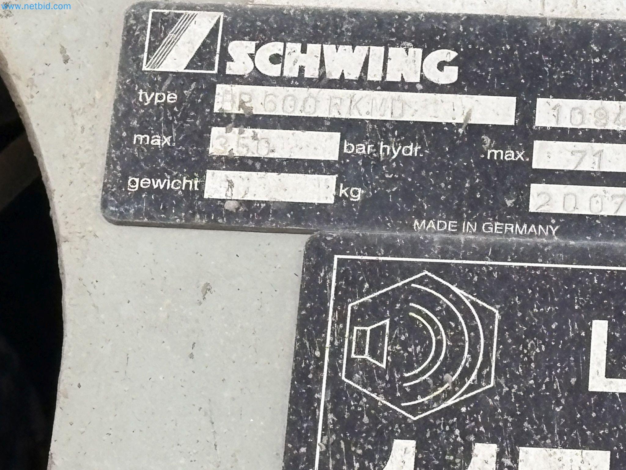 Mešalnik betona s črpalko-24