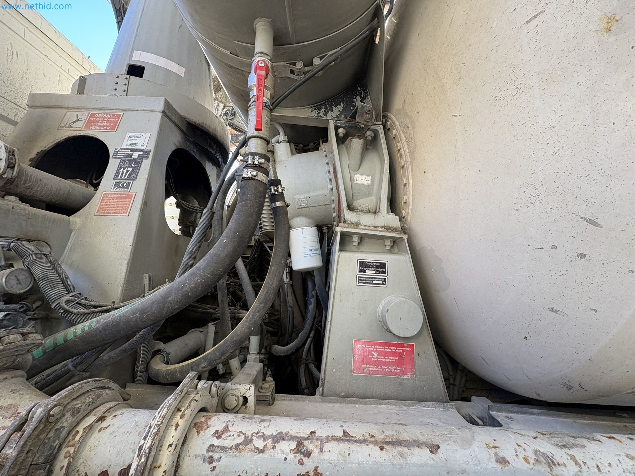 Mešalnik betona s črpalko-26