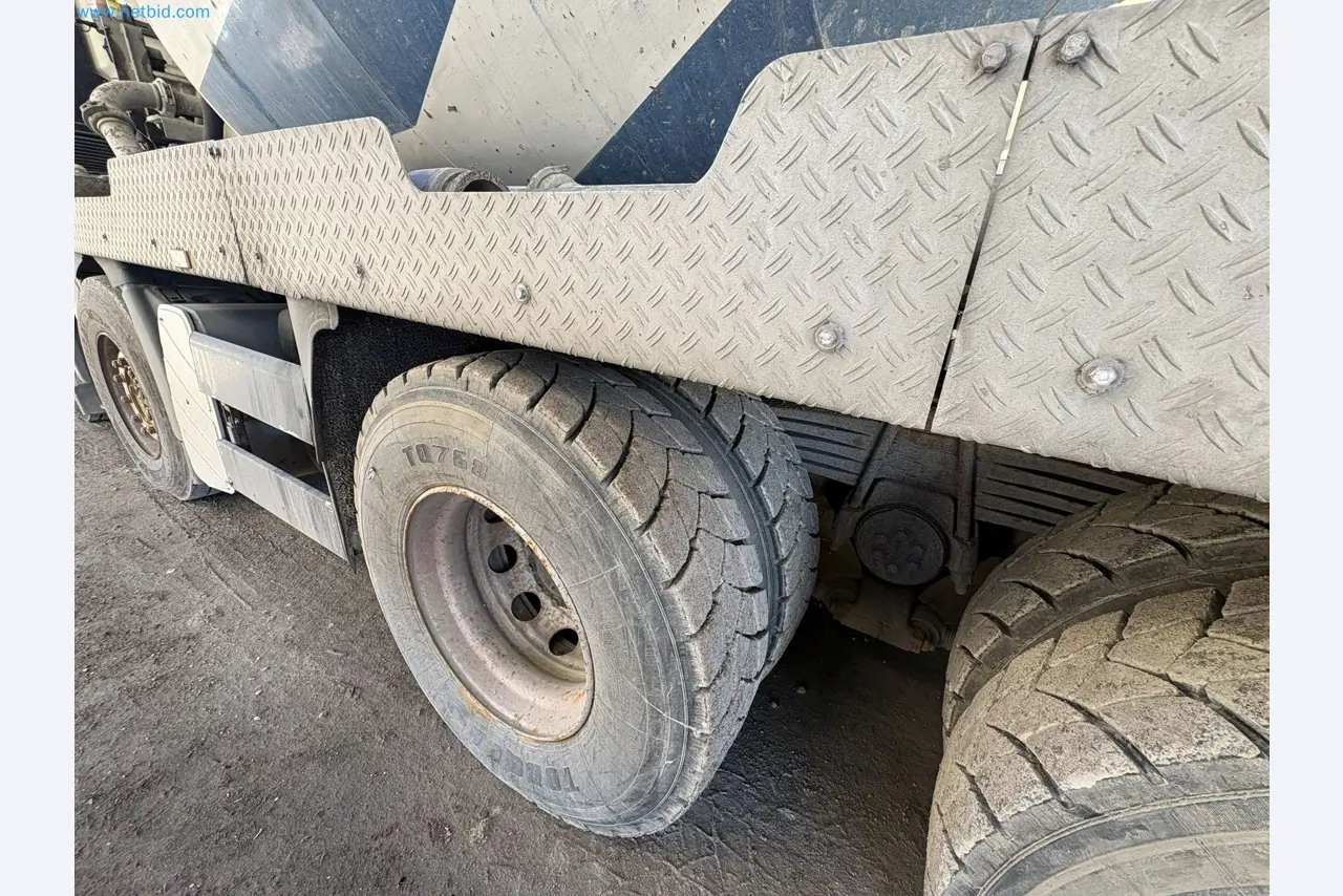 Mešalnik betona s črpalko-34